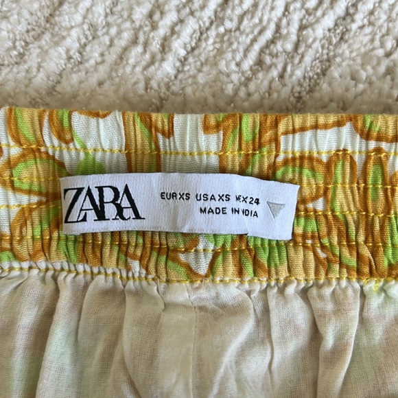 Zara floral shorts - Picture 3 of 3